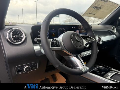 New 2026 Mercedes-Benz GLB 250 4MATIC image 11