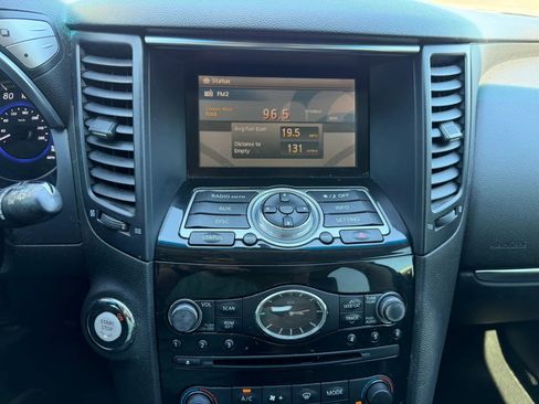 Used 2017 INFINITI QX70 AWD image 20