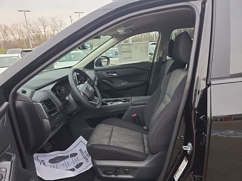New 2026 Nissan Rogue SV w/ Cold Weather Package AWD/4WD image 10
