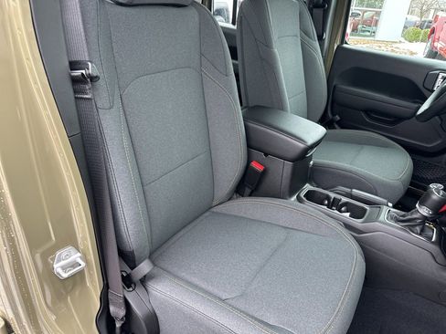 New 2026 Jeep Gladiator Sport image 61