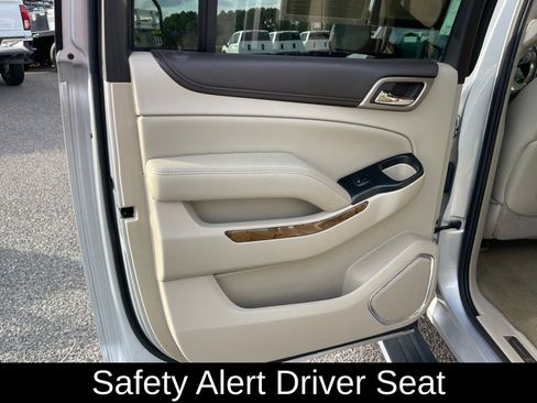 Used 2016 GMC Yukon XL Denali w/ Open Road Package image 24