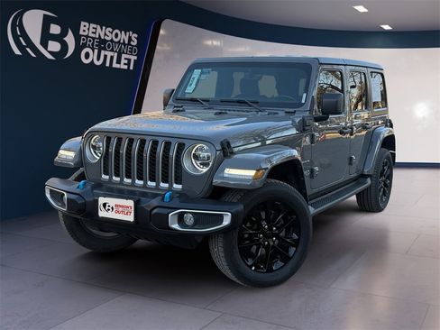 Used 2022 Jeep Wrangler Unlimited Sahara image 1