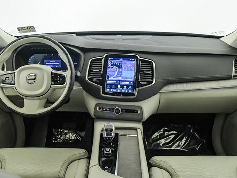 Certified 2025 Volvo XC90 T8 Ultra w/ Protection Package Premier AWD/4WD image 15