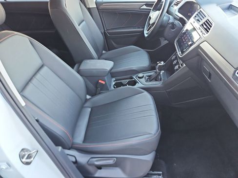 Used 2024 Volkswagen Tiguan Wolfsburg Edition image 21