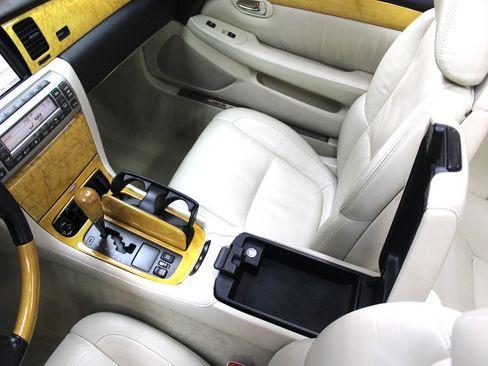 Used 2002 Lexus SC 430 Convertible image 14