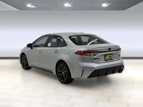 New 2026 Toyota Corolla SE FWD image 2