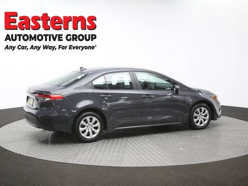 Used 2025 Toyota Corolla LE FWD image 41