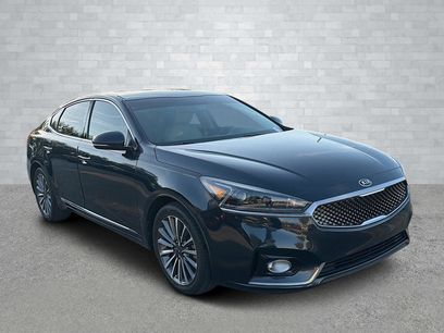 Used 2018 Kia Cadenza Premium