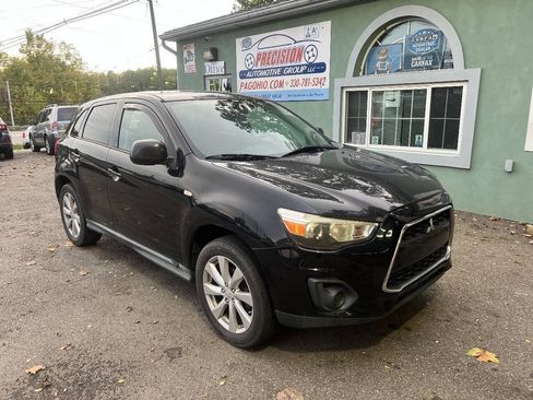 Used 2014 Mitsubishi Outlander Sport ES image 2