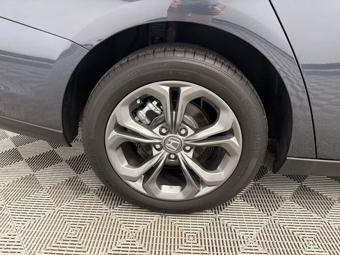 Used 2024 Honda Accord EX image 18