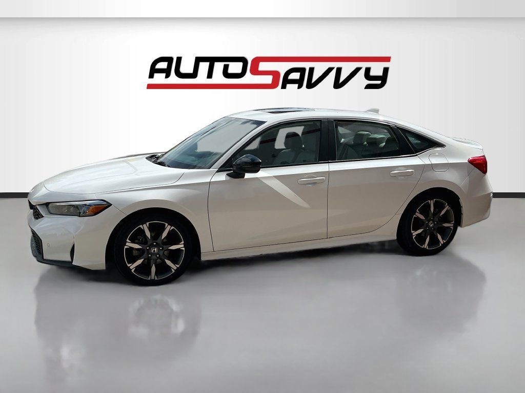Used 2025 Honda Civic Sport Touring image 4