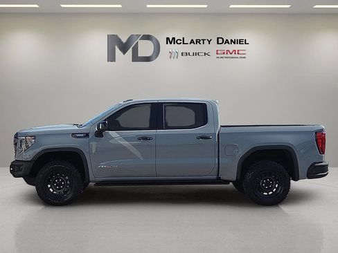 Used 2024 GMC Sierra 1500 AT4X w/ AT4X AEV Edition AWD/4WD image 2