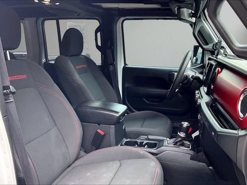 Used 2023 Jeep Wrangler Unlimited Rubicon AWD/4WD image 28