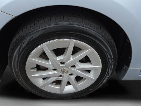 Used 2014 Toyota Prius V Three FWD image 31