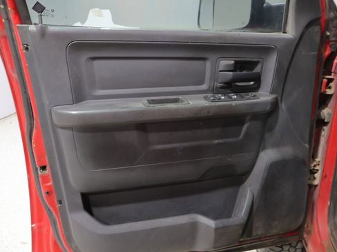 Used 2011 RAM 2500 ST w/ ST Popular Equipment Group AWD/4WD image 12