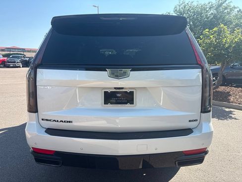 Used 2023 Cadillac Escalade Sport Platinum w/ LPO, ONYX Package AWD/4WD image 4