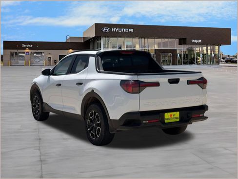 Used 2022 Hyundai Santa Cruz SEL w/ Activity Package FWD image 3