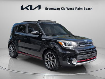 Used 2018 Kia Soul ! w/ Tech Package