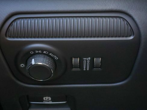 New 2026 Jeep Grand Wagoneer Summit AWD/4WD image 35