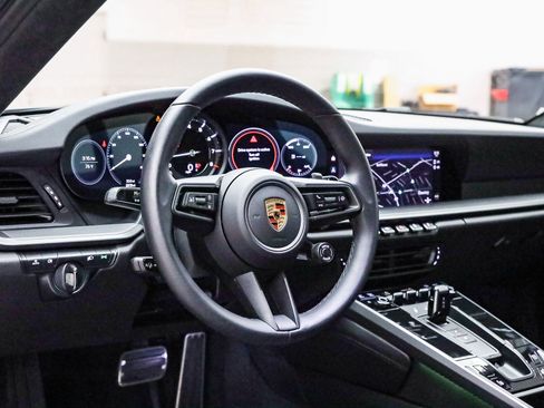 Used 2024 Porsche 911 Carrera 4S image 18