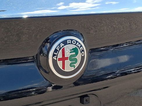 Used 2023 Alfa Romeo Giulia Sprint AWD/4WD image 33
