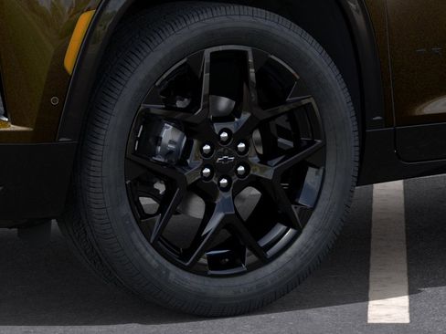 Used 2024 Chevrolet Traverse RS FWD image 30