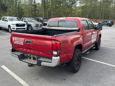 Used 2021 Toyota Tacoma SR5 image 5