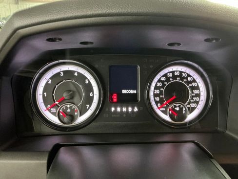 Used 2018 RAM 2500 Tradesman w/ Chrome Appearance Group image 16