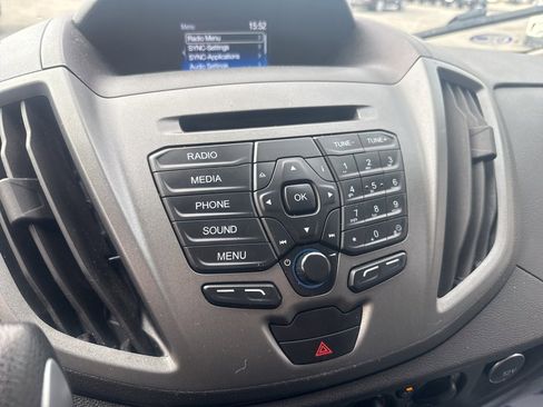 Used 2016 Ford Transit 150 XL image 28