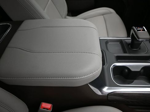 New 2026 Chevrolet Silverado 1500 LTZ w/ Z71 Off-Road Package image 31