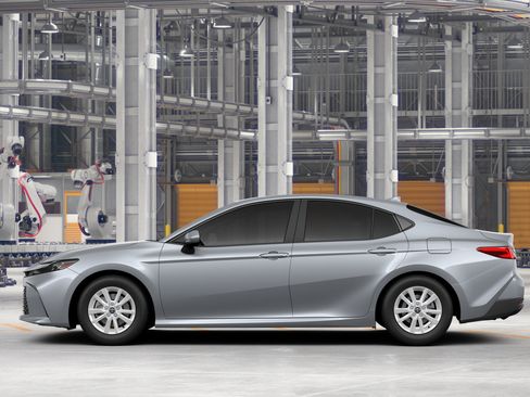 New 2026 Toyota Camry LE w/ Convenience Package FWD image 4