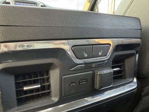 Used 2021 GMC Sierra 2500 Denali w/ Denali Black Diamond Edition image 27