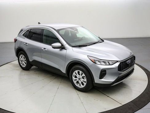 Certified 2023 Ford Escape Active w/ Tech Pack #2 image 2