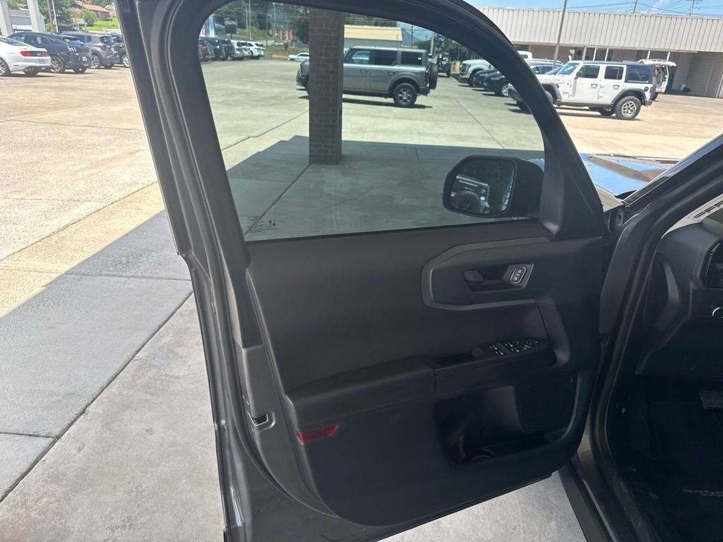 Used 2021 Ford Bronco Sport AWD/4WD image 15