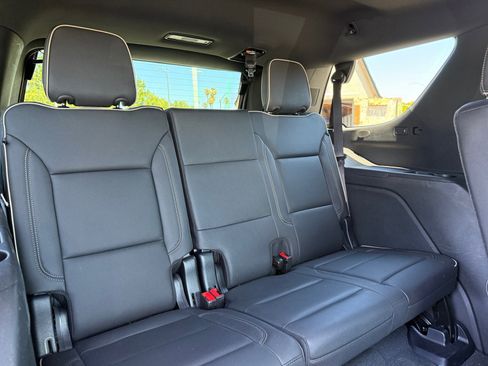 Used 2025 Chevrolet Tahoe Premier w/ Sun And Tow Package AWD/4WD image 21