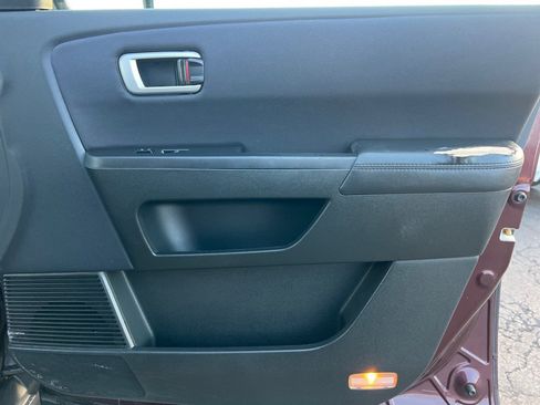 Used 2011 Honda Pilot EX image 19