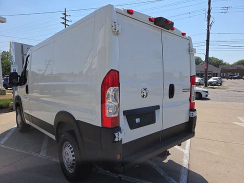 Used 2025 RAM ProMaster 1500 w/ Premium Convenience Group FWD image 9