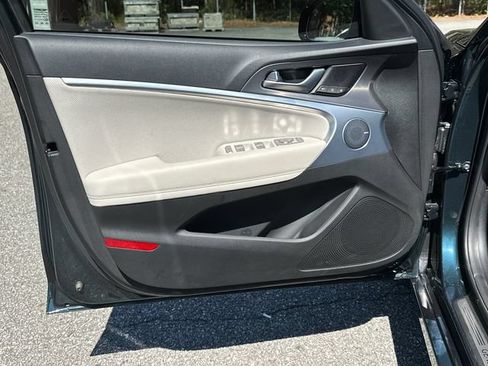 Used 2025 Genesis G70 2.5T w/ Sport Prestige Package AWD/4WD image 10