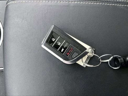 Used 2026 Acura MDX w/ Advance Package image 12