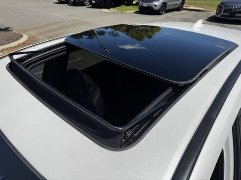 Used 2023 Acura RDX A-Spec image 18