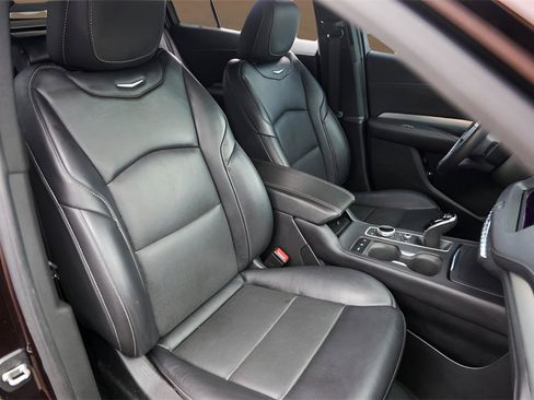 Used 2020 Cadillac XT4 Premium Luxury image 31