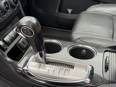 Used 2016 Buick Enclave Leather image 12