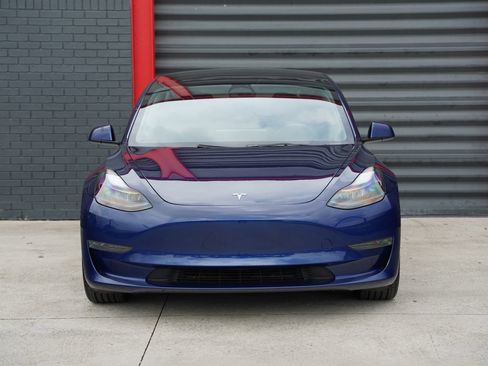 Used 2023 Tesla Model 3 Standard Range RWD image 4