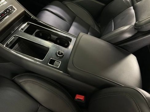 Used 2026 Lincoln Aviator Reserve AWD/4WD image 14
