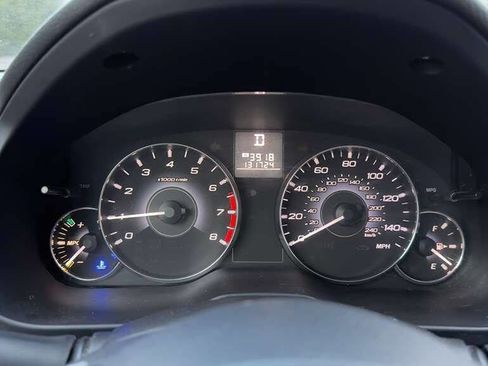 Used 2011 Subaru Outback 2.5i Premium w/ All-Weather Pkg image 29