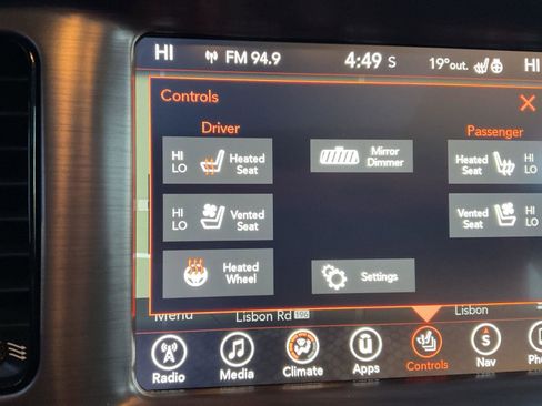 Used 2017 Dodge Charger SXT w/ AWD Plus Group image 23