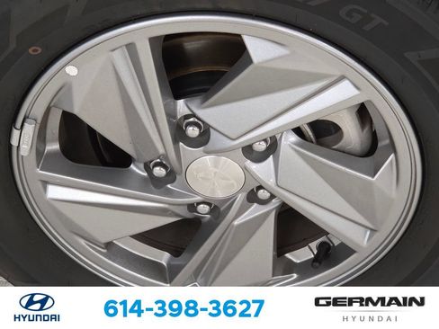 Certified 2026 Hyundai Elantra SE FWD image 13