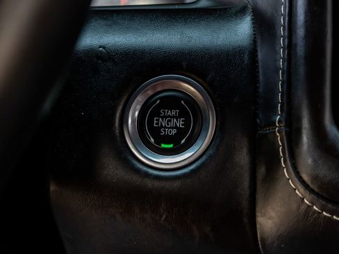 Used 2023 GMC Yukon Denali Ultimate image 28