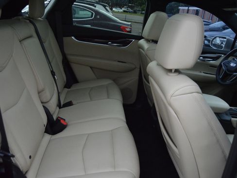 Used 2017 Cadillac XT5 Luxury w/ LPO, Wheel Lock Package image 24