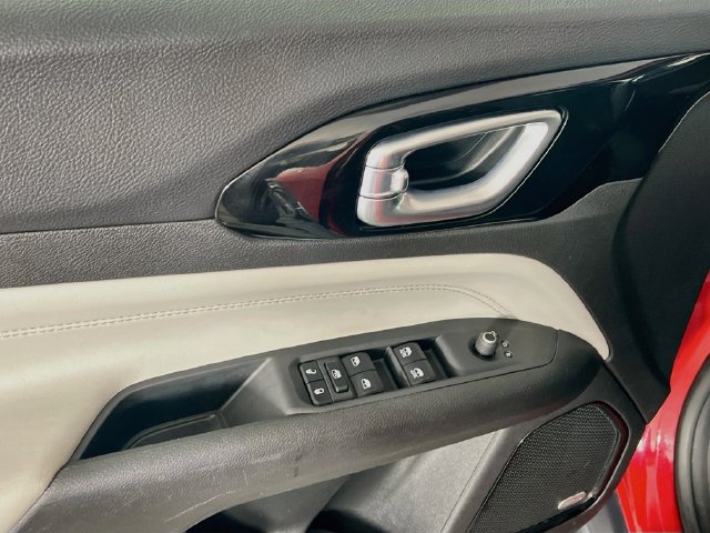 Used 2023 Jeep Compass Limited w/ Sun and Sound Group AWD/4WD image 19